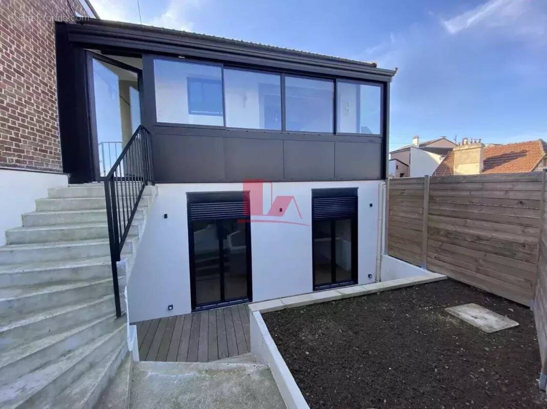 Maison à ISSY-LES-MOULINEAUX