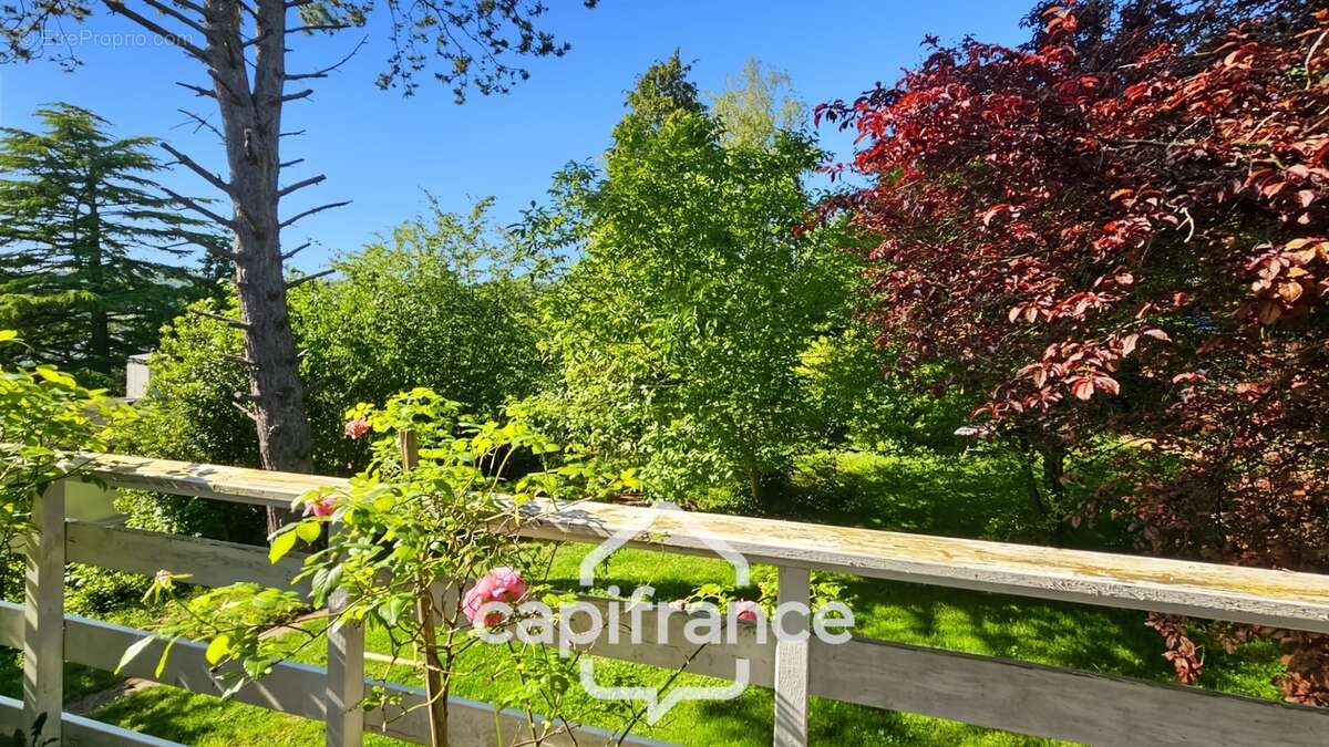  Charmante maison avec sous-sol aménagé et grand jardin à La Ferté-sous-Jouarre ! - photo 2