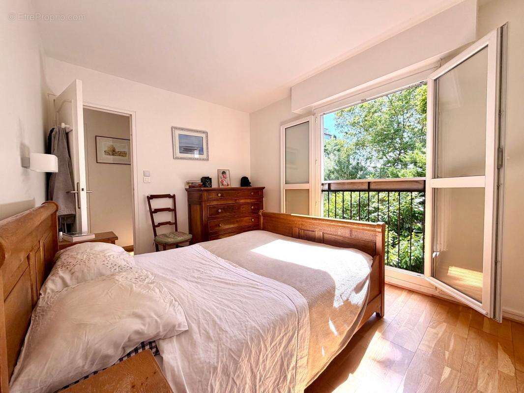 Appartement à PARIS-19E