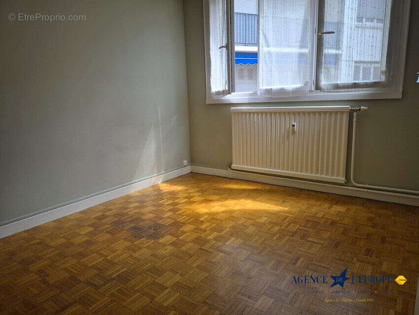 Appartement 67 m² à Vichy  - photo 4