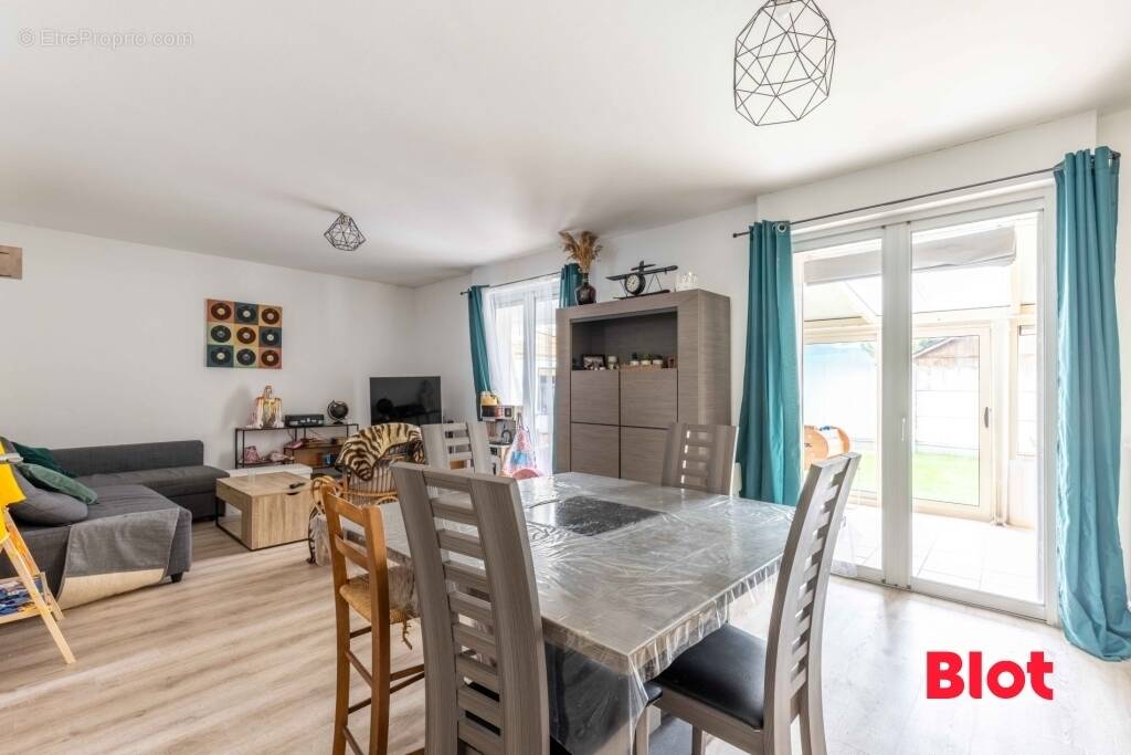 Maison à THORIGNE-FOUILLARD