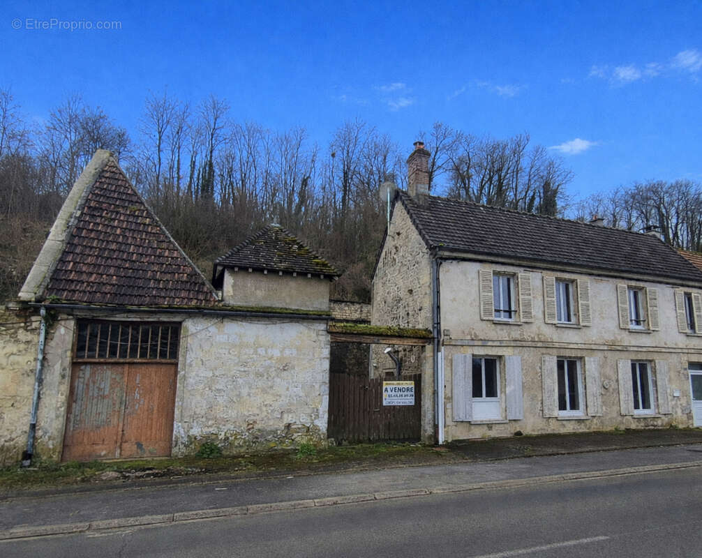 Maison à LA FERTE-MILON