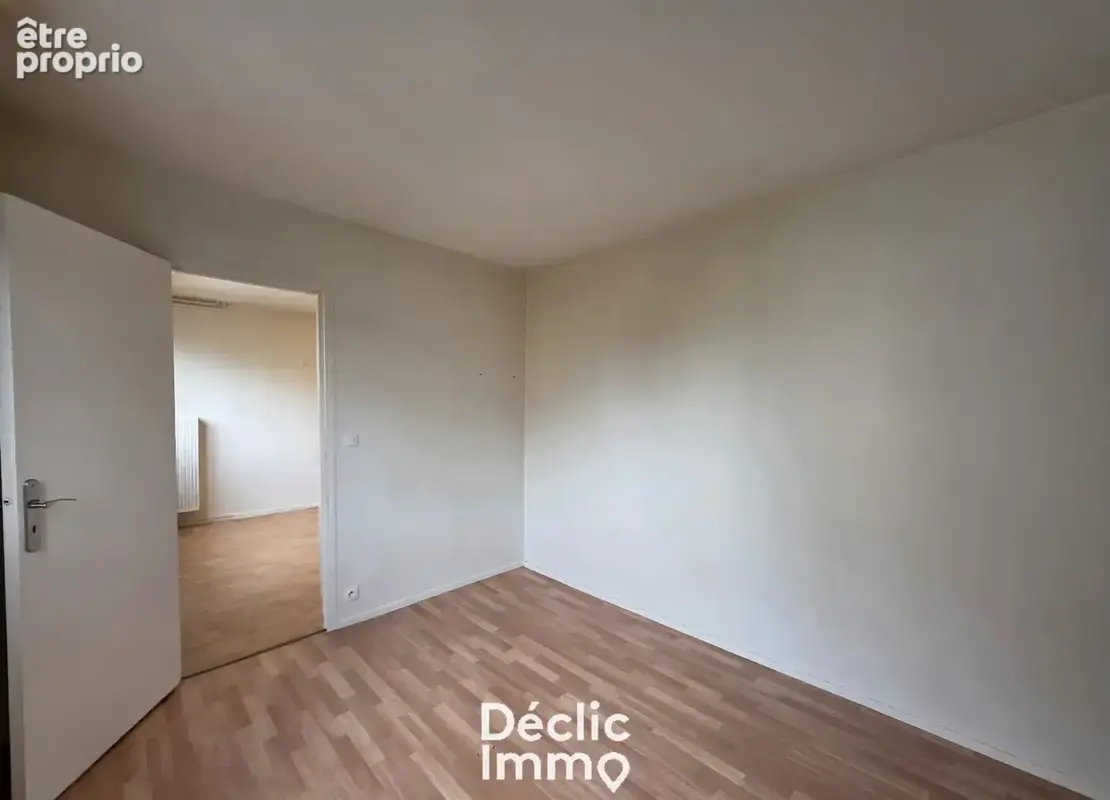 À vendre  TOURS Appartement Type 2 avec ascenseur  Proche transports - photo 7