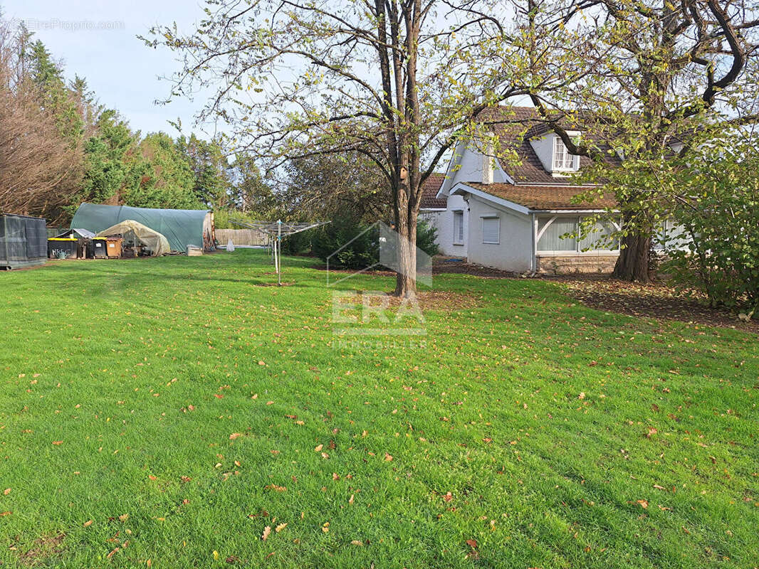 Maison à MONTPON-MENESTEROL