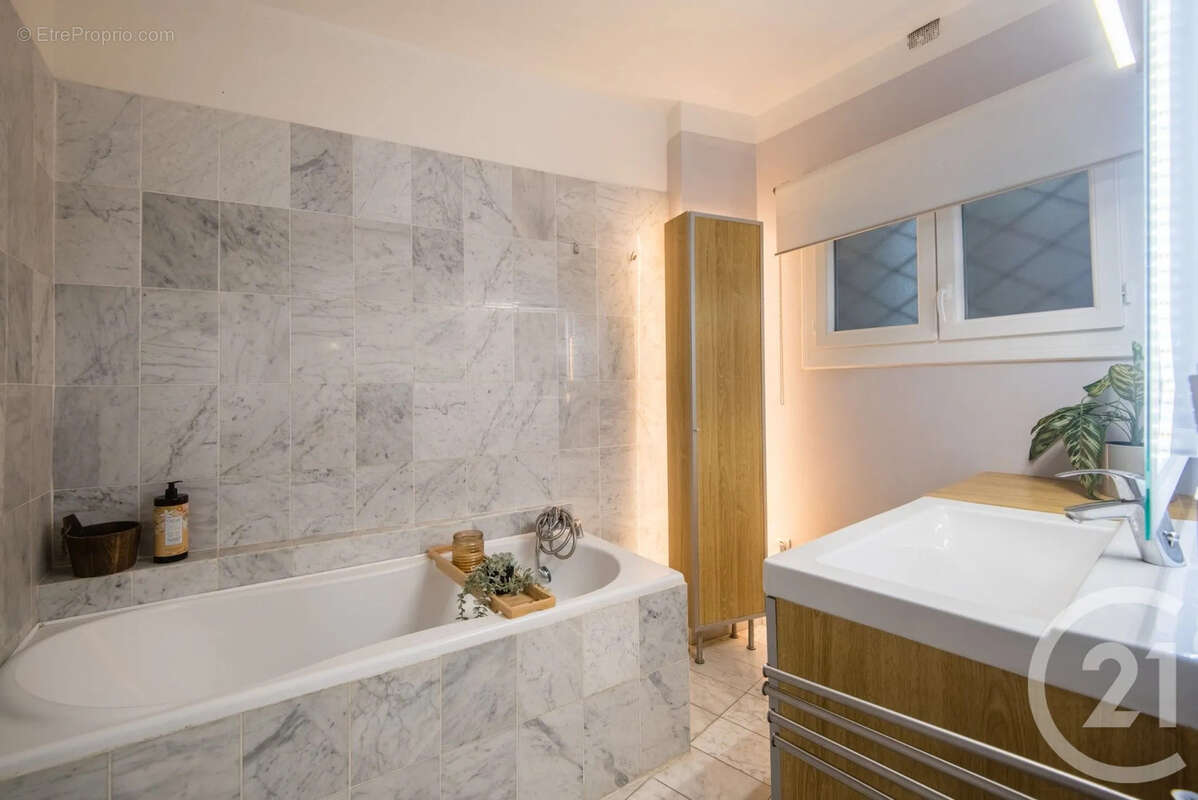 Appartement 76 m² à Nice  - photo 12