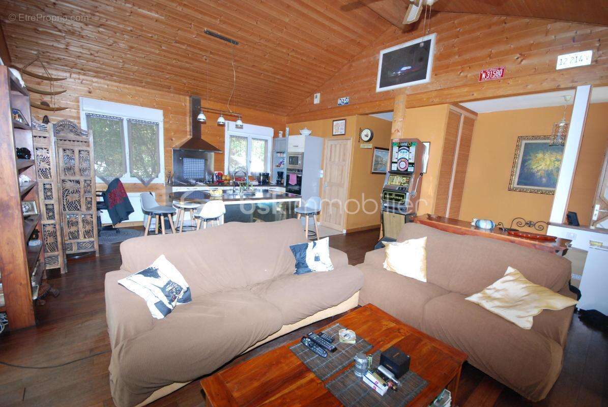 Maison à PORT-DE-LANNE