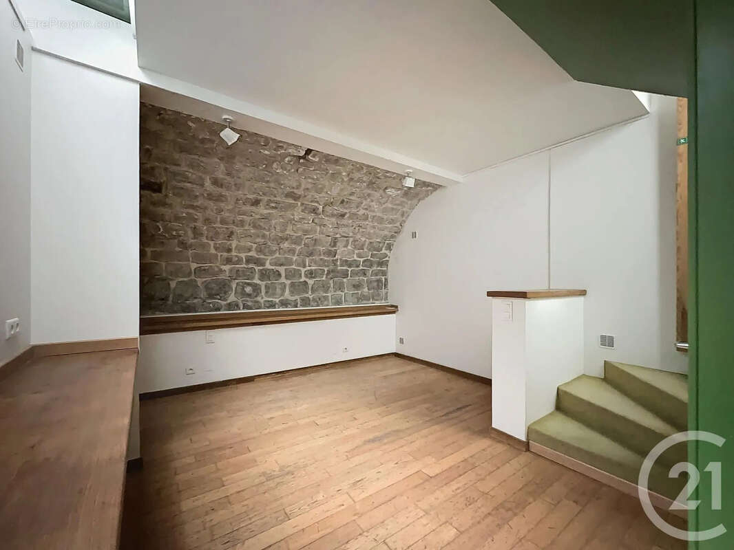 Appartement à PARIS-20E