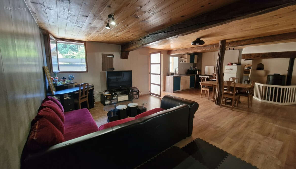 Maison 113 m² à Auvillars-Sur-Saone  - photo 4