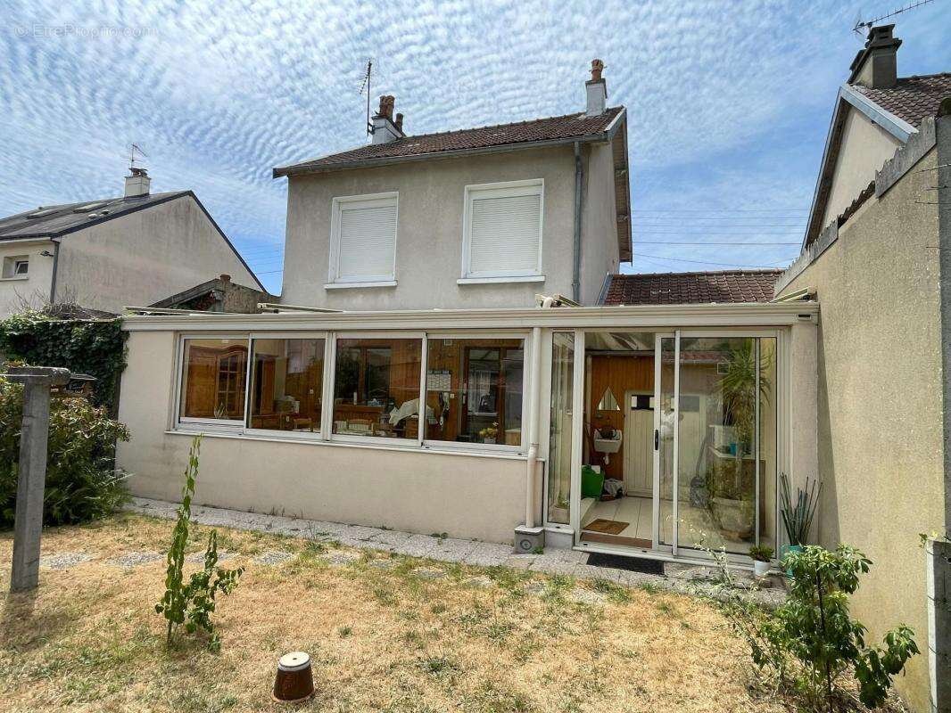 Maison 3 chambres pas de travaux quartier calme - photo 7