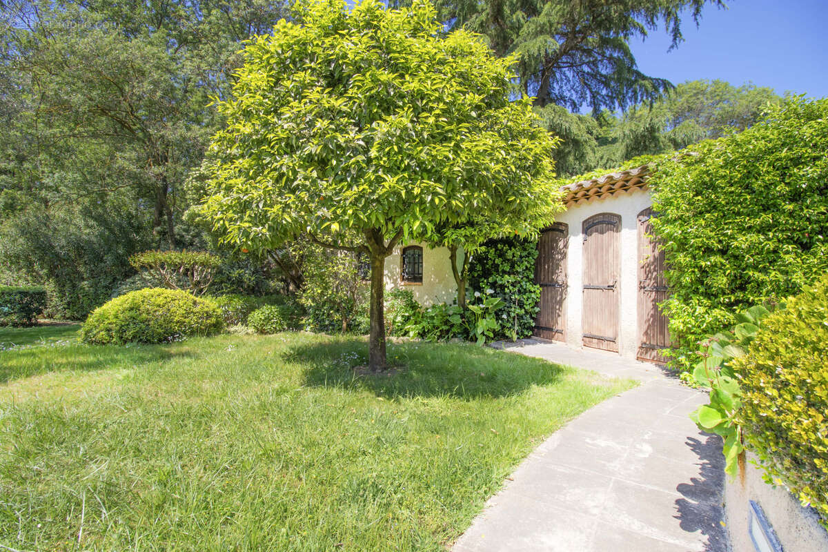 Maison à HYERES