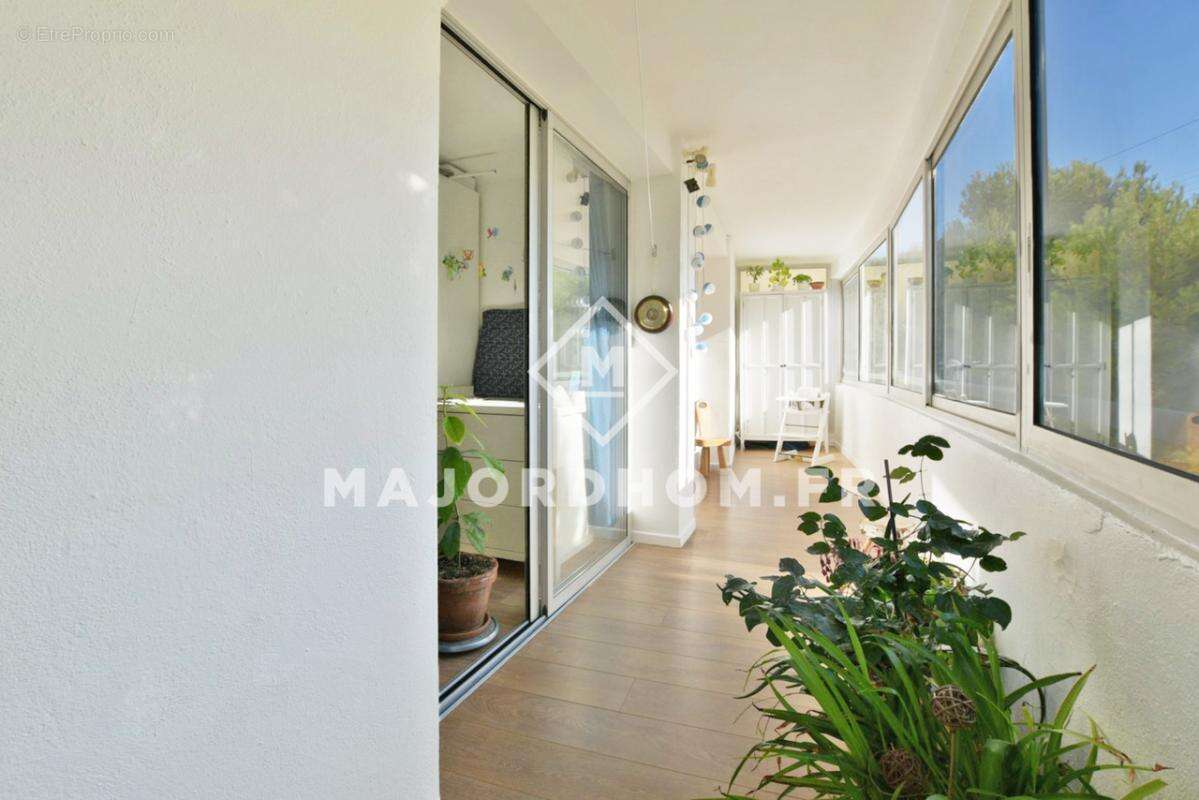 Appartement à MARSEILLE-7E