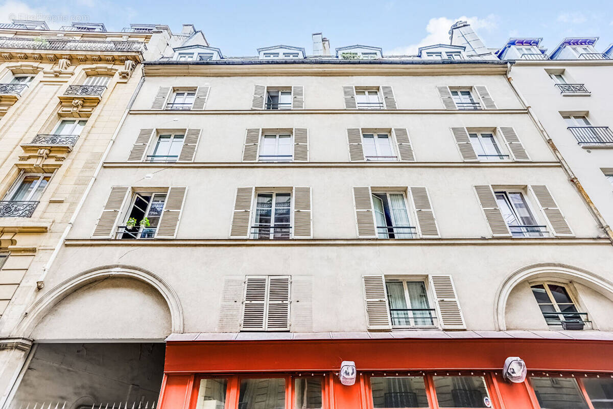 Appartement à PARIS-10E