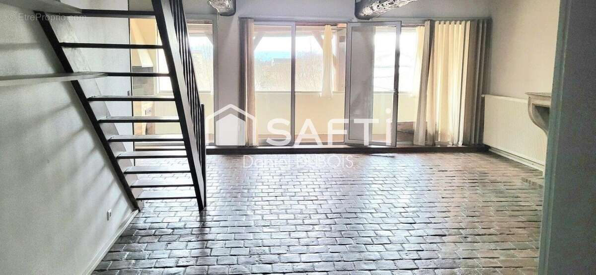 Photo 2 - Appartement à PONT-DE-VEYLE