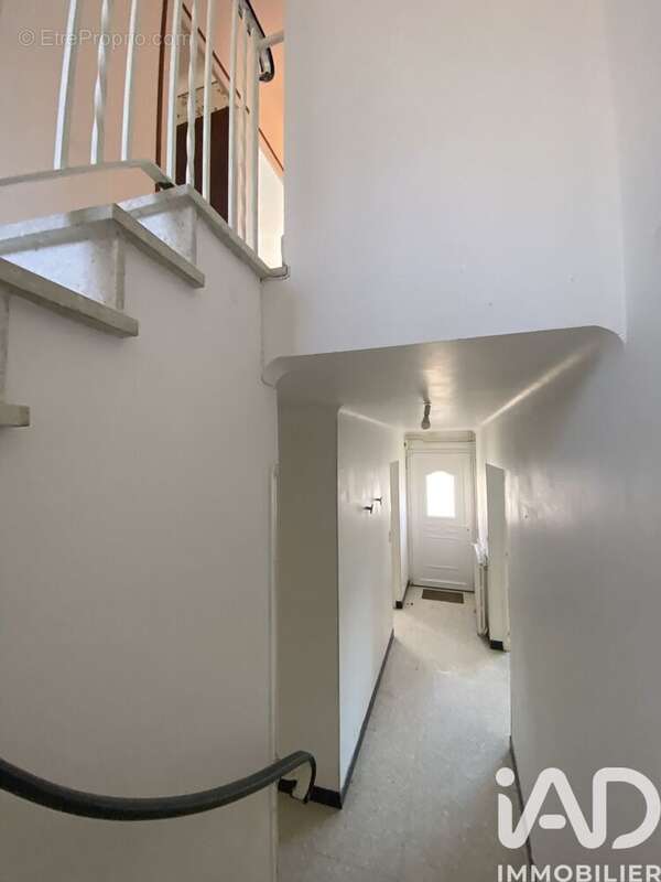 Photo 7 - Maison à VERINES