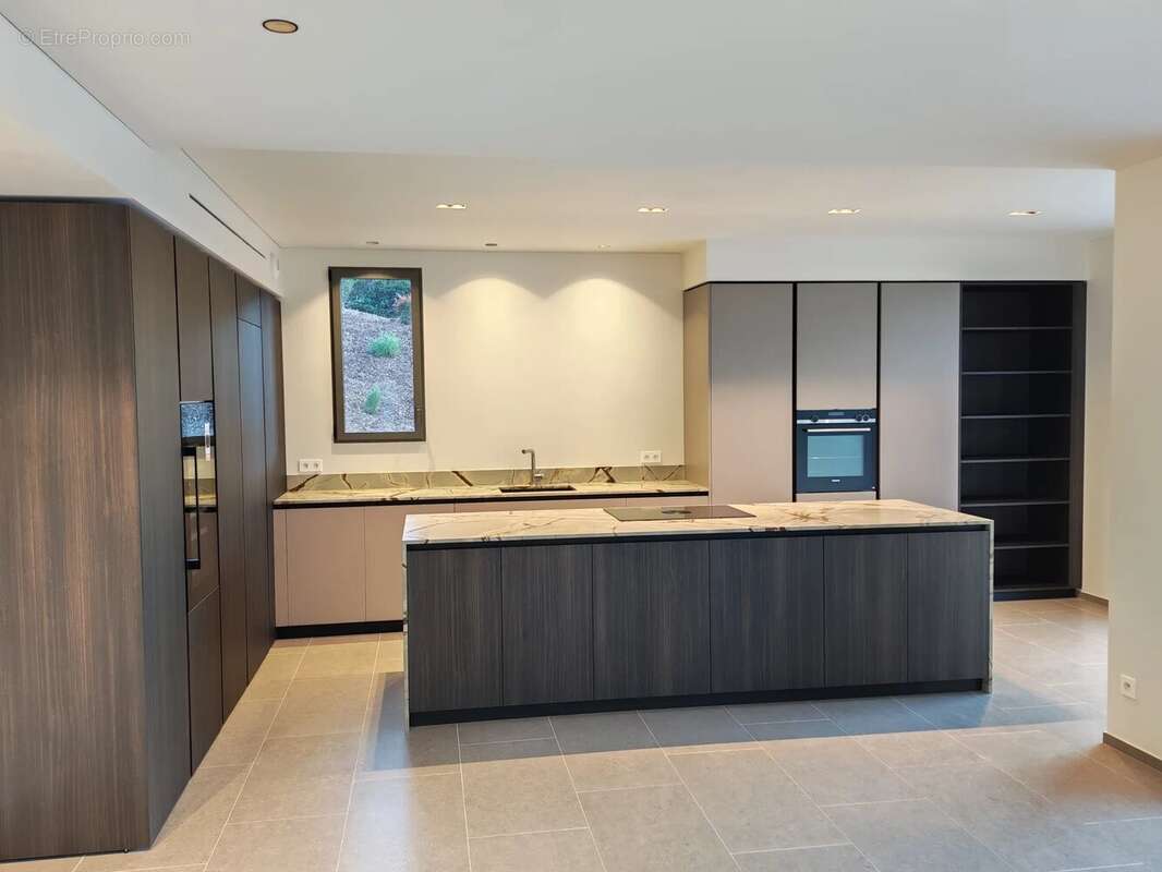 Maison à LA CADIERE-D'AZUR