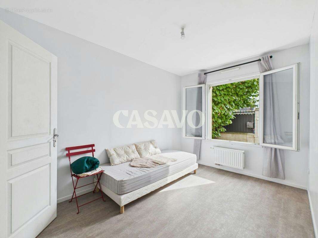 Vente Maison 6 pièces de 115m² - 95120 Ermont - photo 6
