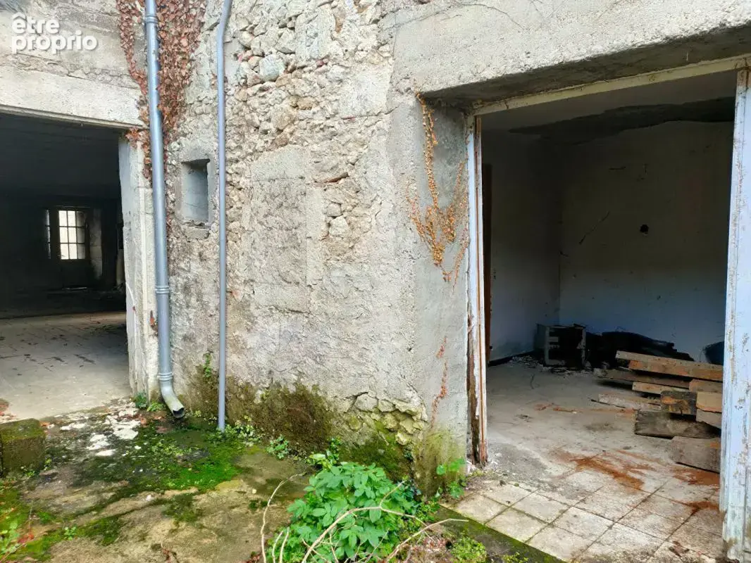 Maison en pierre a rénover 360 m² avec garage - photo 14