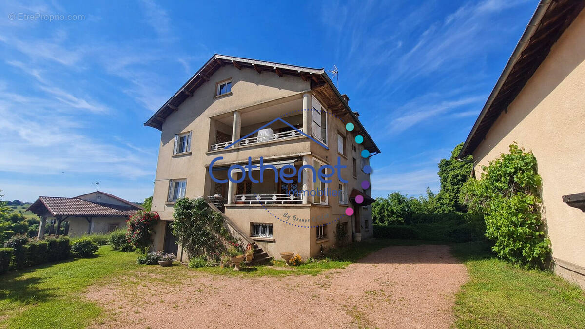 Maison à CUINZIER
