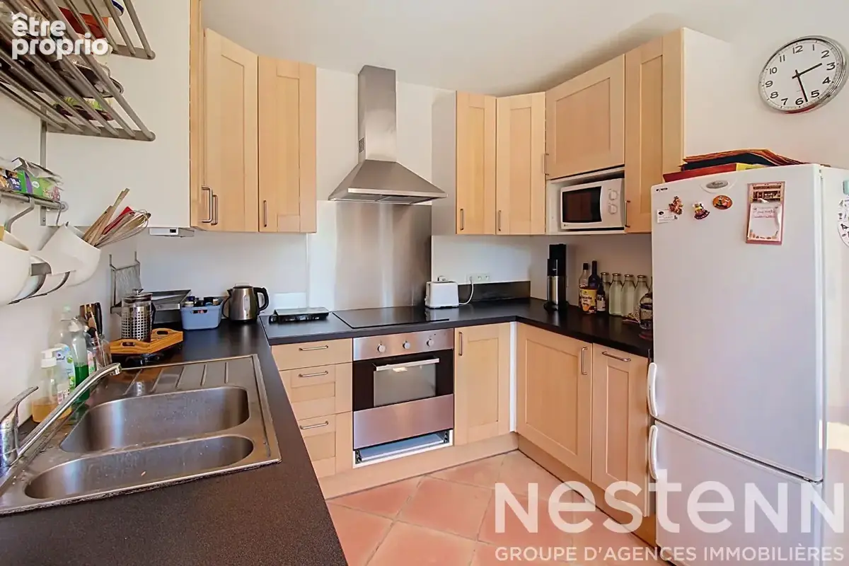 A VENDRE DRAGUIGNAN sur les hauteurs - Maison T5 4 chambres, piscine, terrain plat - photo 8