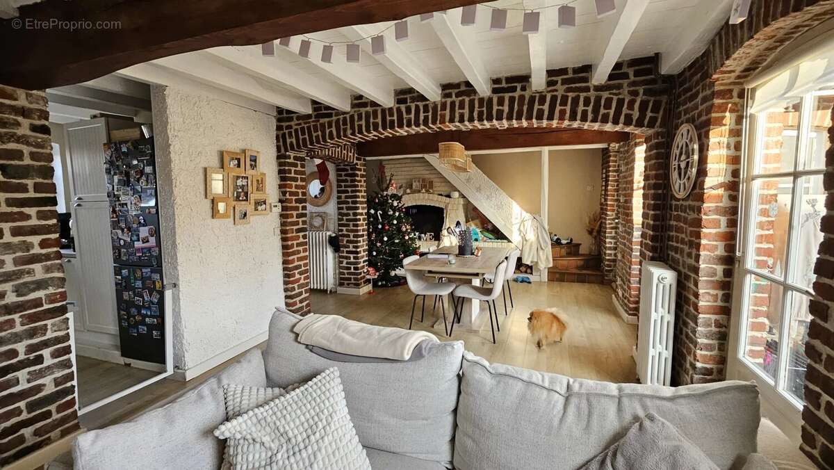 Maison à NEUVILLE-EN-FERRAIN