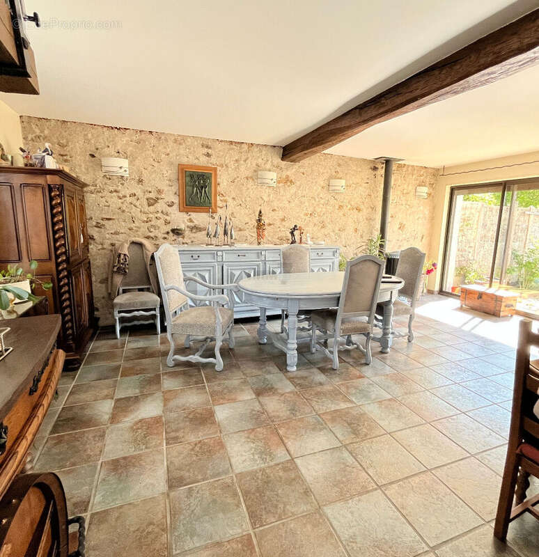 Maison à DOUE
