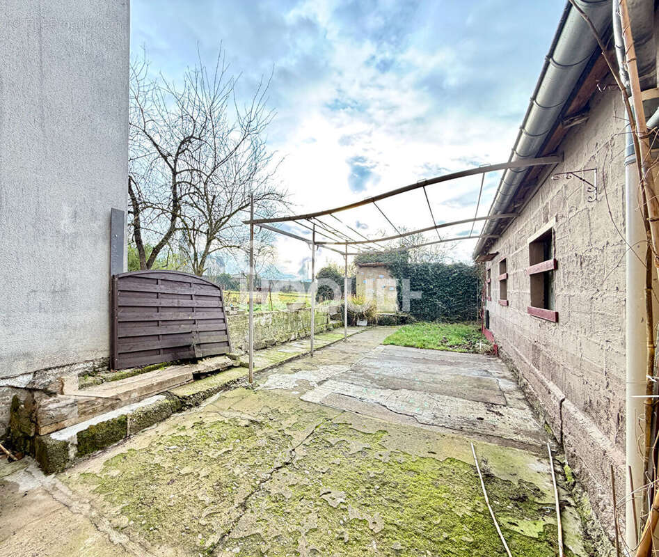 Maison à NEUVES-MAISONS