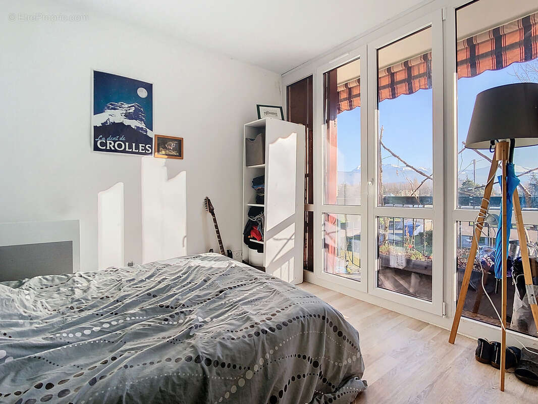 Appartement à FONTAINE