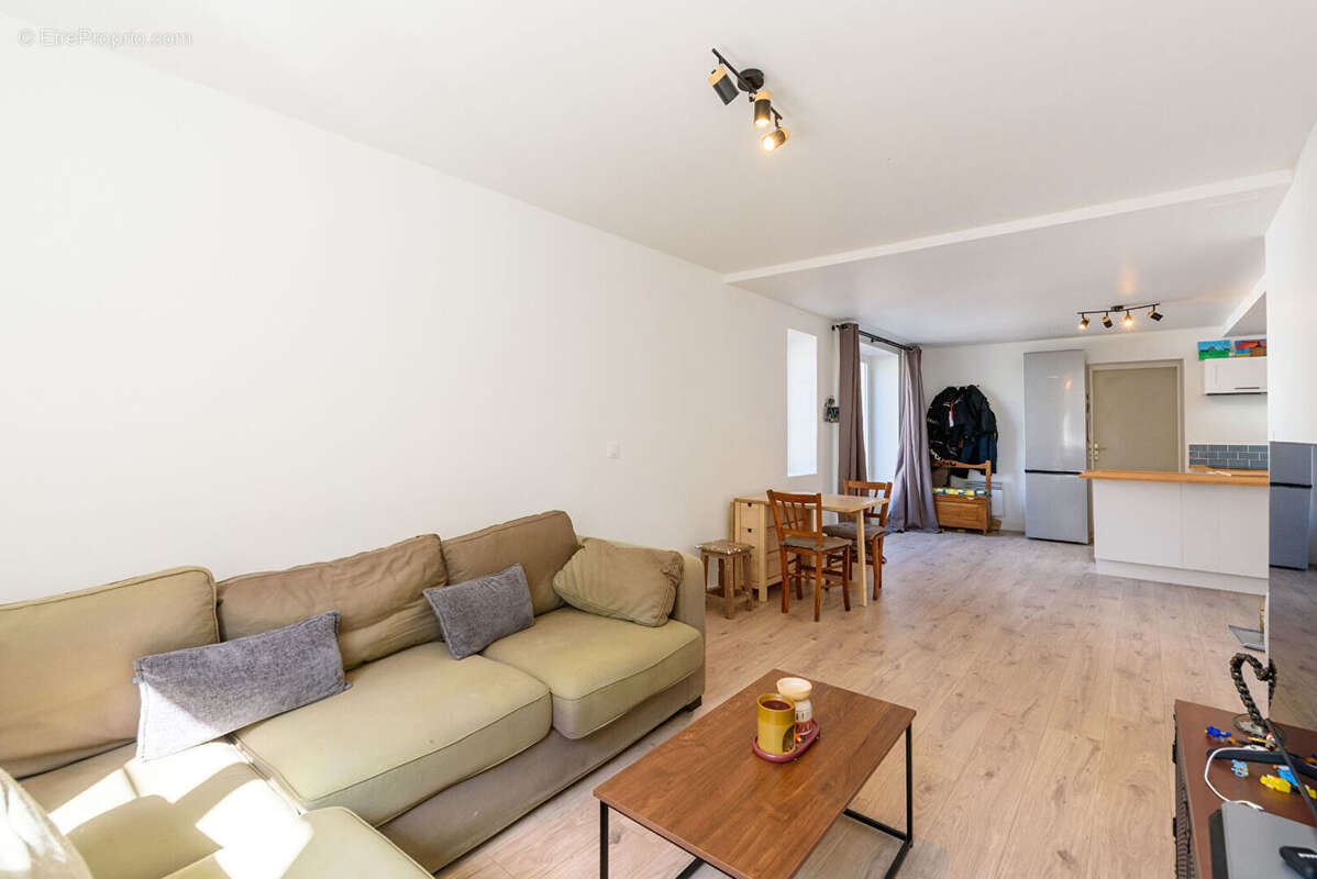 Maison Amou 5 pièce(s) 131m2 - photo 2