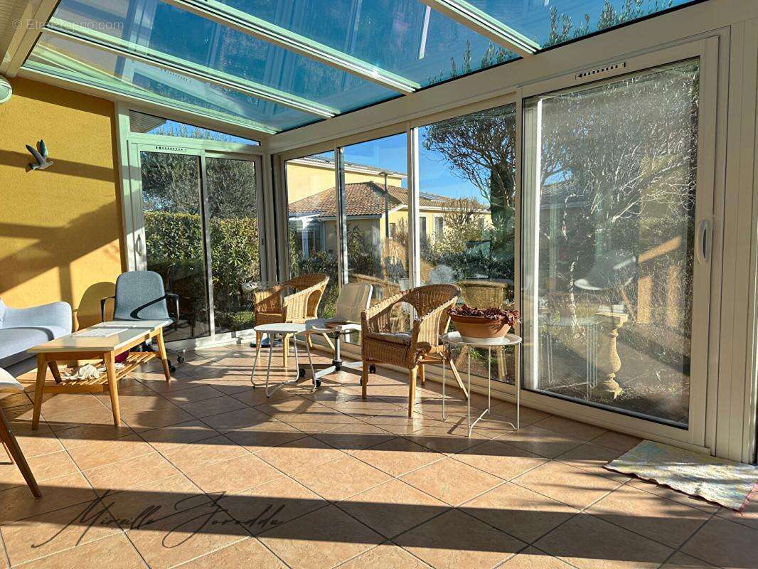 Maison à JONQUIERES-SAINT-VINCENT