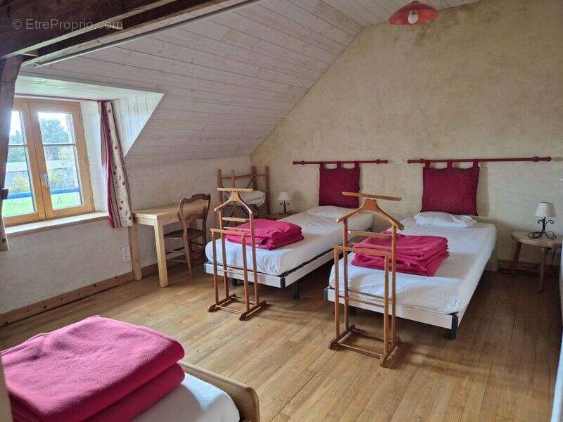 Maison à JOUE-SUR-ERDRE