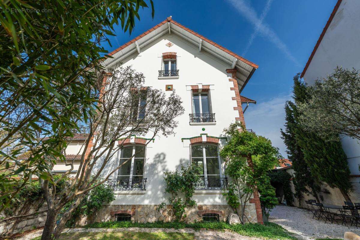 Maison à NANTERRE