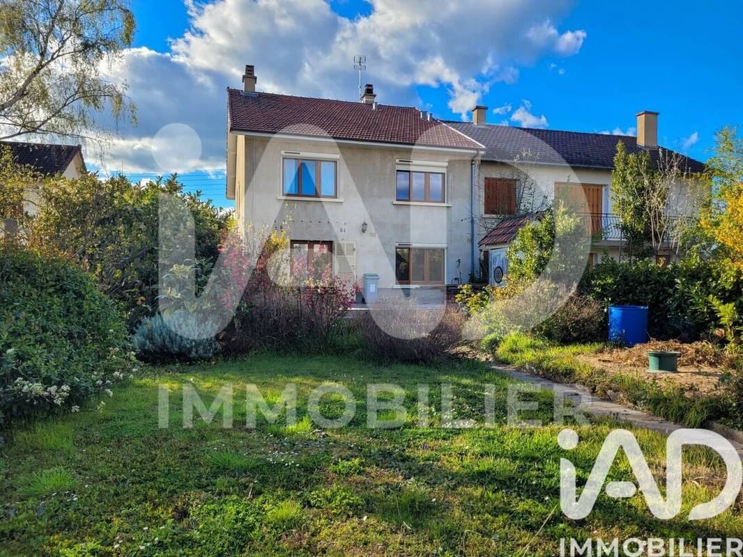 Photo 1 - Maison à MONTLUCON