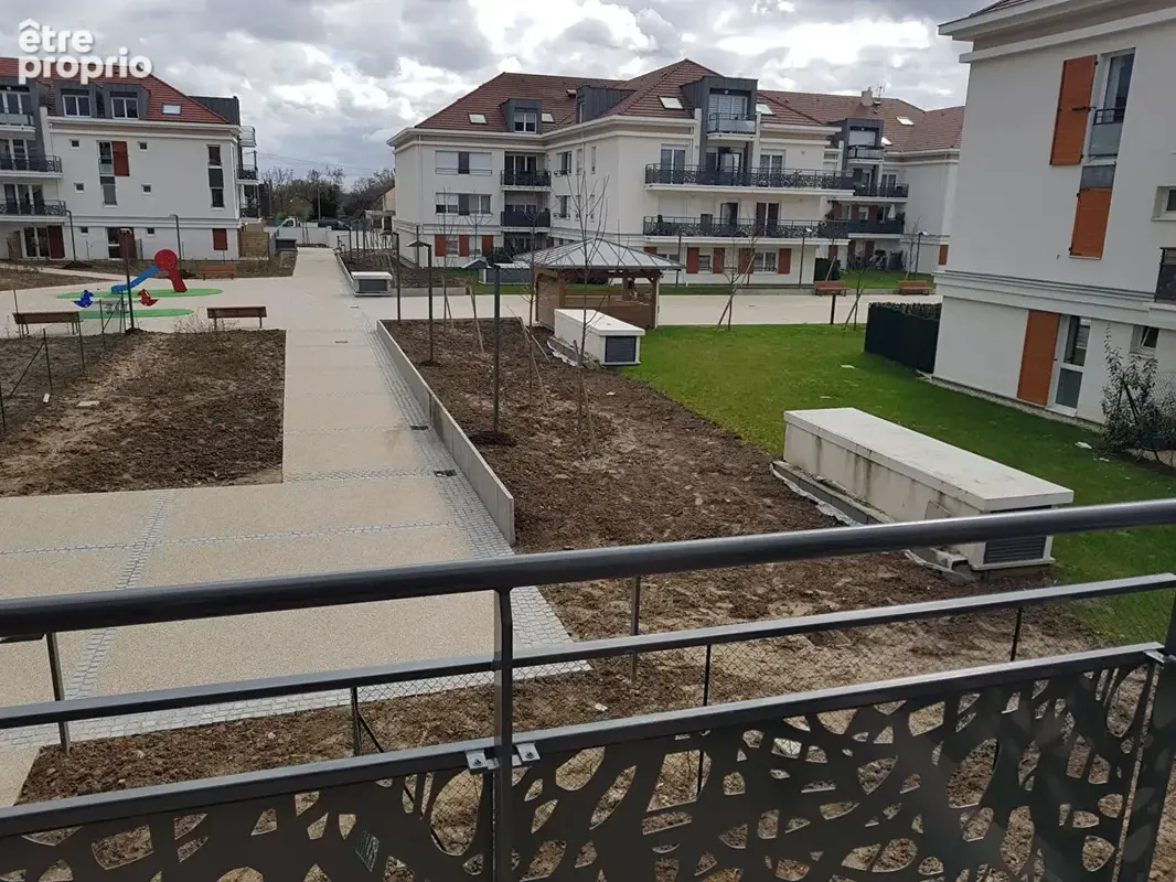 APPARTMENT T2 ( Résidence carre du parisis ) - photo 4