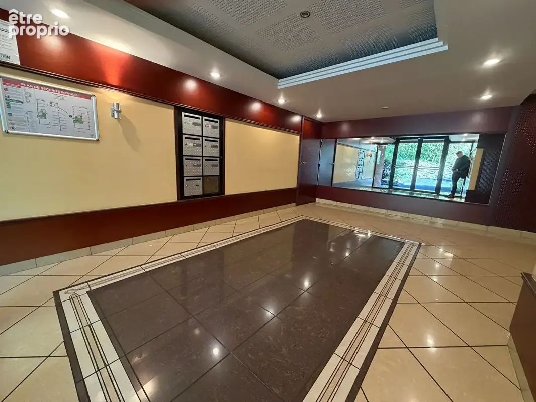 Appartement T2 avec terrasse et vue cathédrale - photo 9