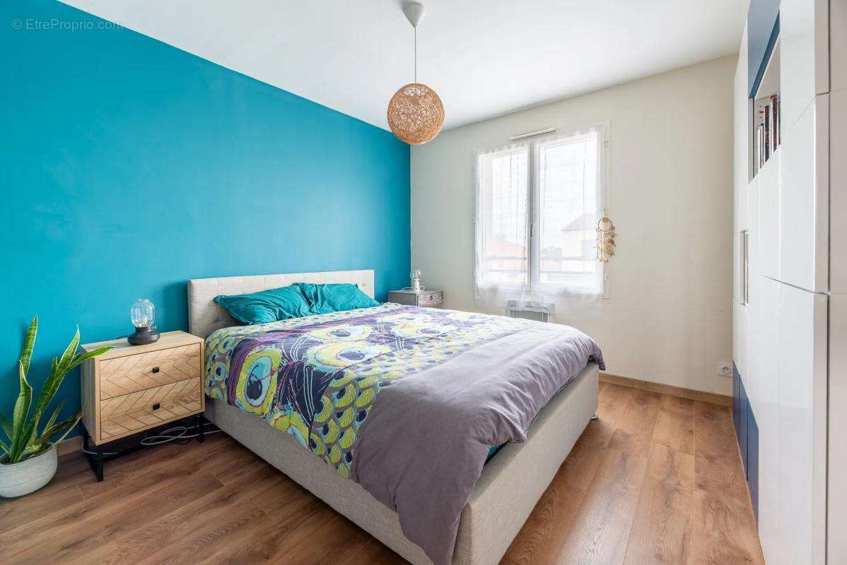 Maison à BOUGUENAIS