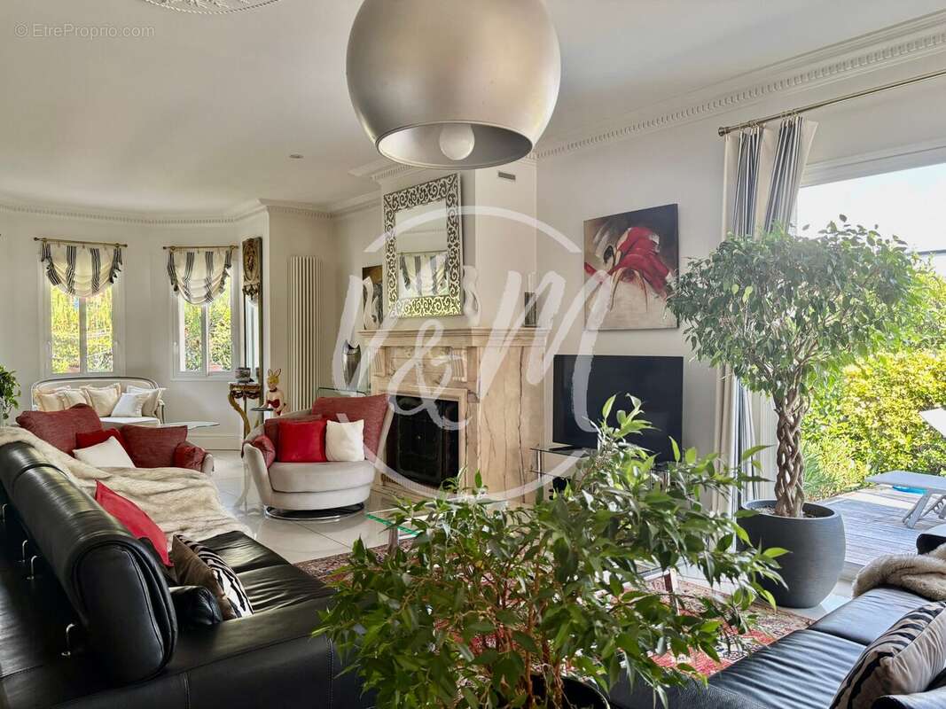 Maison 168 m² à Andernos-Les-Bains  - photo 2