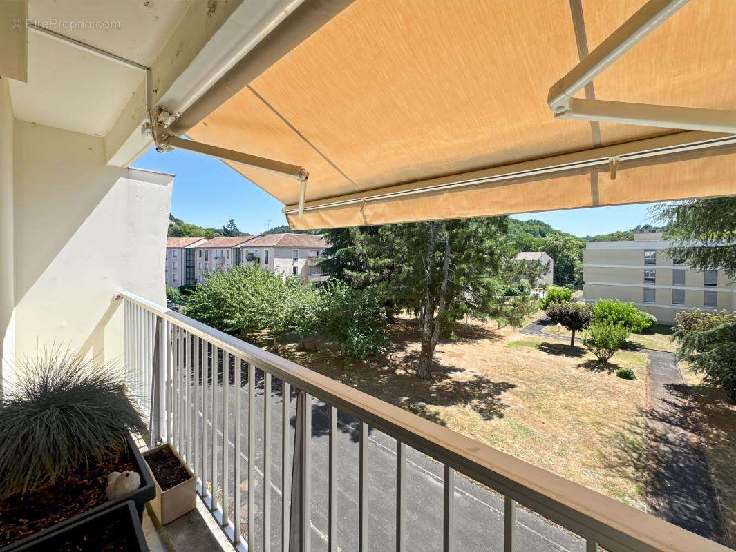 Grand t2 en résidence avec ascenseur balcon cave et parking - photo 11