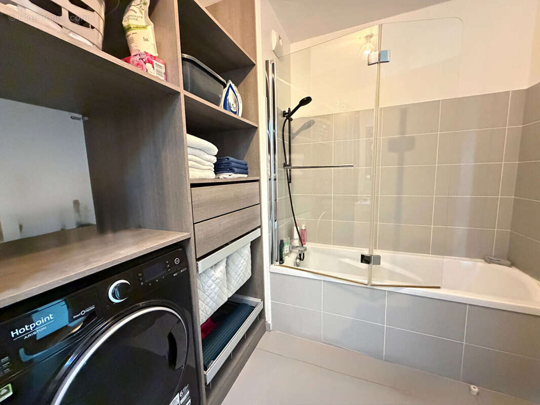 Appartement à LYON-8E