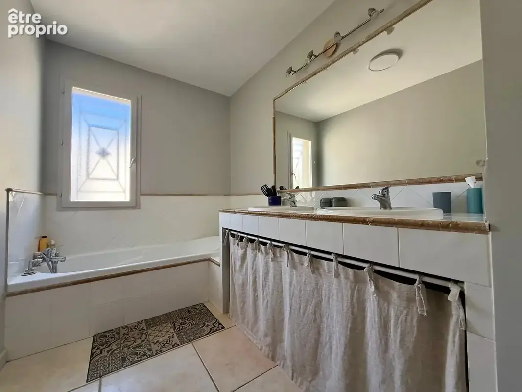 BORDEAUX CAUDERAN - Superbe maison Familiale T8 sur magnifique parcelle arborée - photo 9