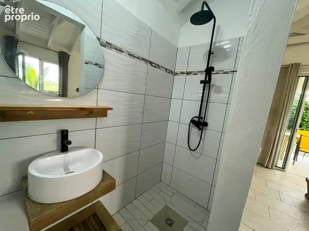 Propriété de 3 maisons sur terrain clos   sainte-anne - photo 30