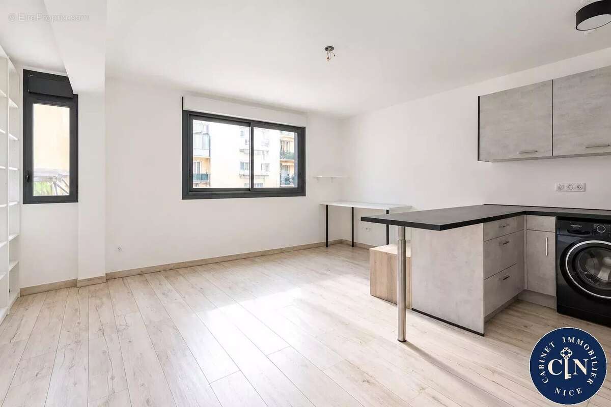 Appartement 2 pièces 42 m² à vendre à Nice (06100) - photo 4