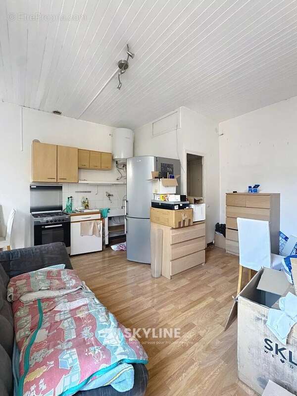 Appartement à MARSEILLE-4E