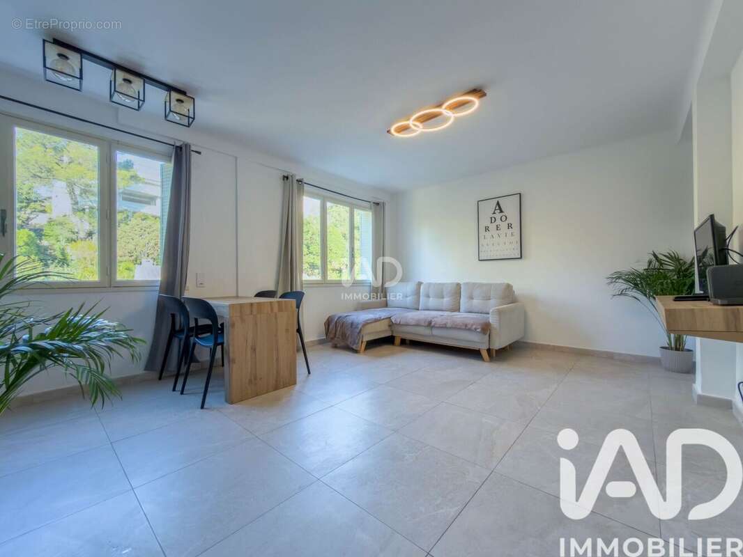 Photo 2 - Appartement à SAINT-RAPHAEL