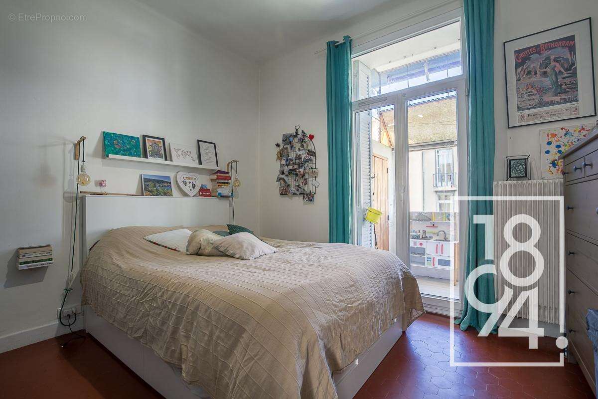 Appartement à MARSEILLE-5E