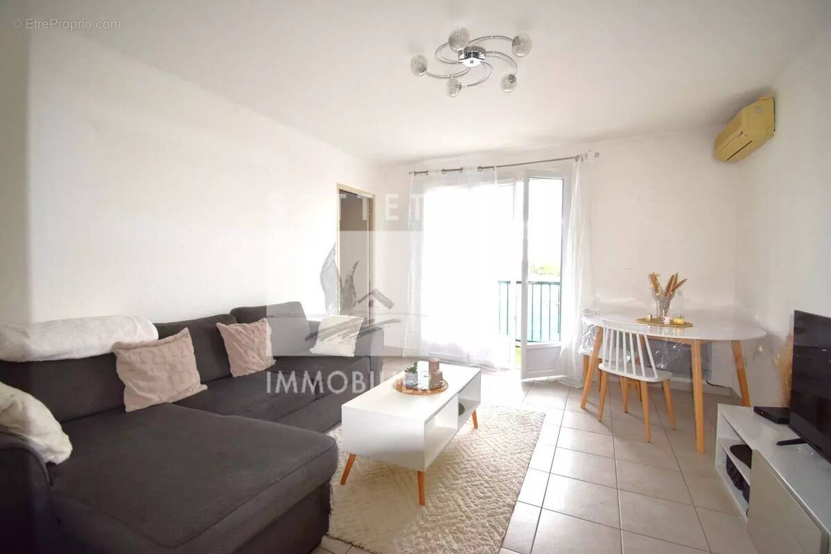 Appartement à BOLLENE