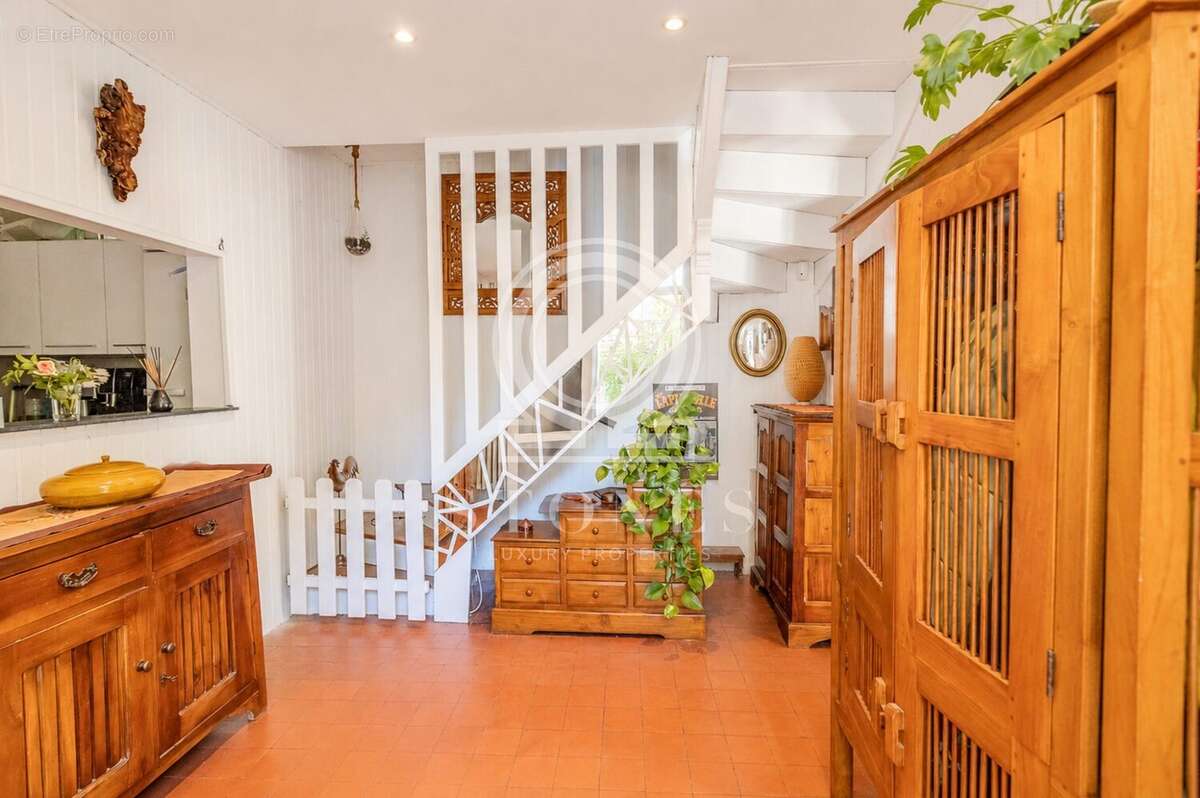 Maison 117 m² à Bougival  - photo 7