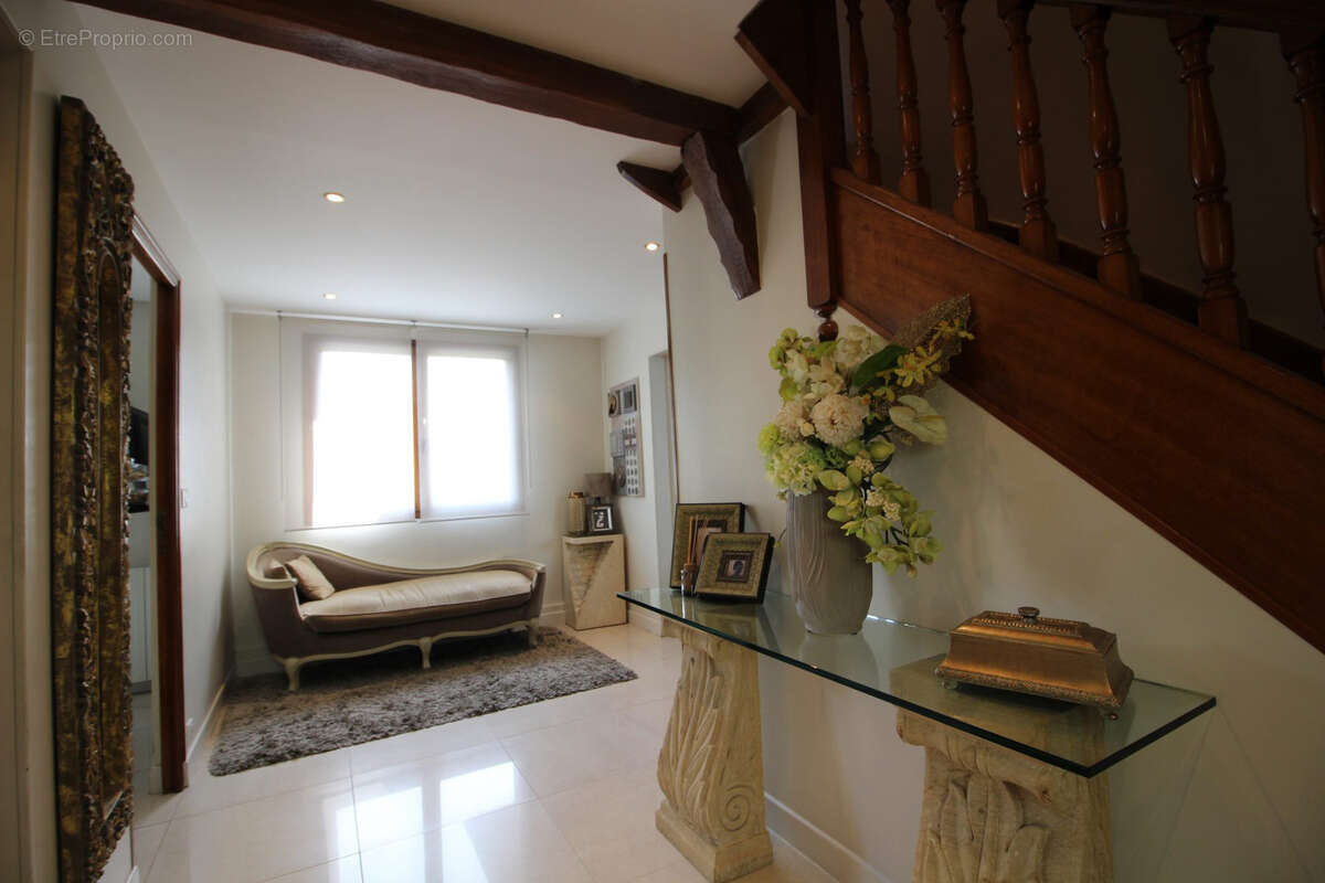 Maison à MONTIGNY-LES-CORMEILLES