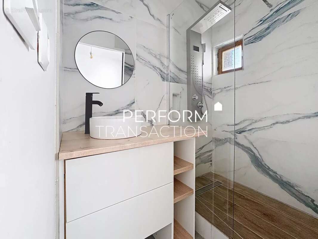 Appartement à VIZILLE