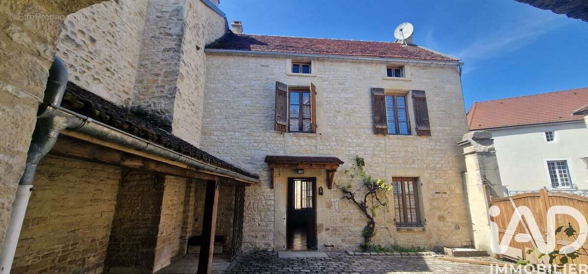 Maison 103 m² à Lezinnes  - photo 8