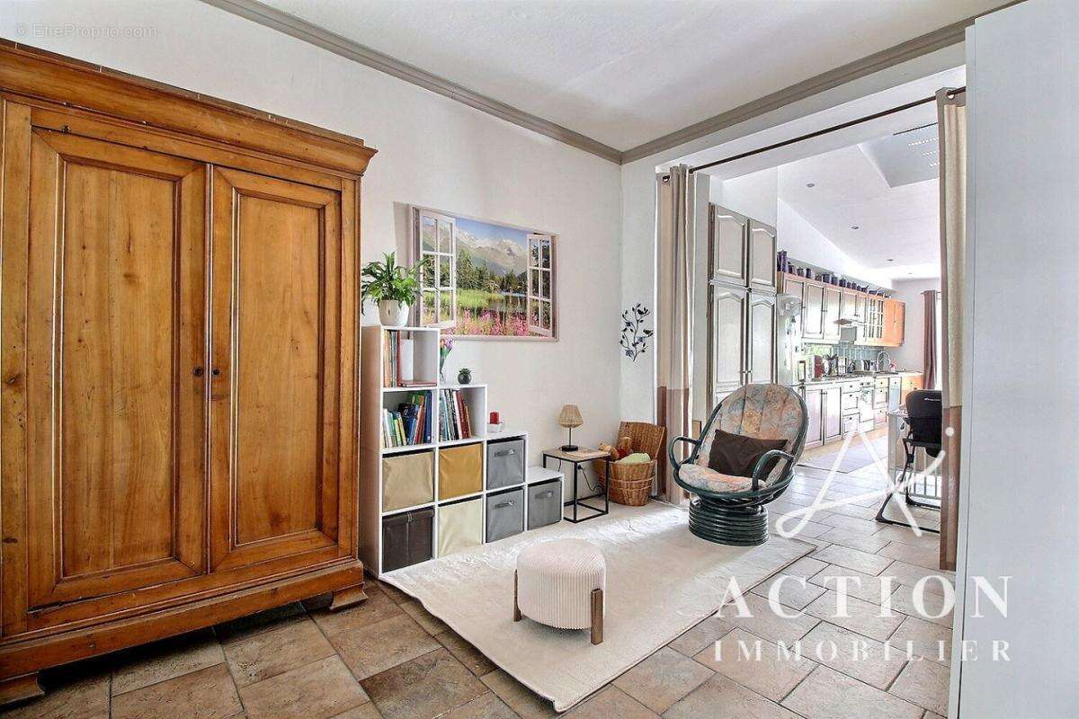 Vieux mons - 3 chambres - jardin - dependance - photo 2
